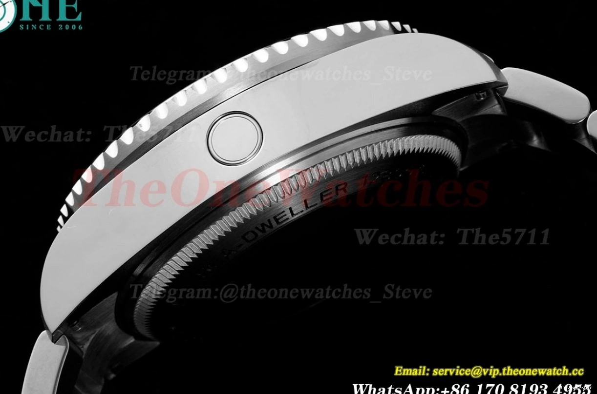 dweller APF SS 126660 VR3235 Black DeepSea 44mm Dot SS 0407